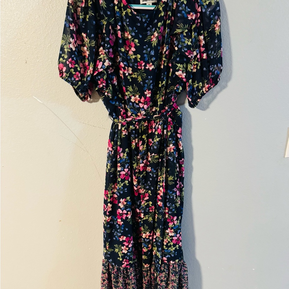 Shelby & Palmer Navy Floral Maxi Dress